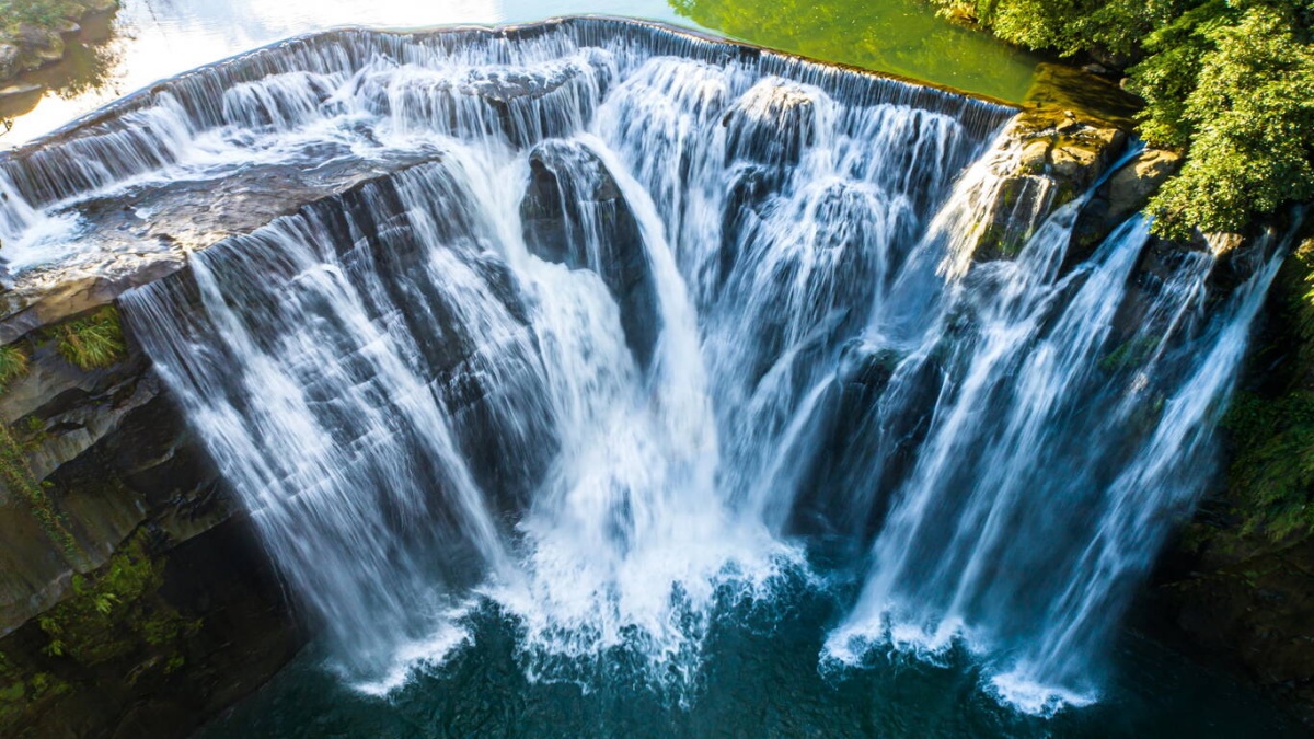 免費玩台版「尼加拉瀑布」！６月起加碼延長開園，打卡壯觀瀑布＋夢幻水霧景致