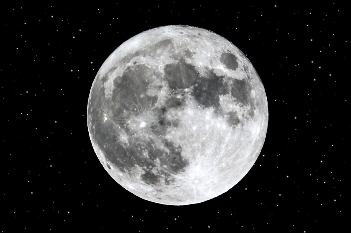 天文迷好忙！今年第一個「超級滿月」就在明天，再追6/23火星合月