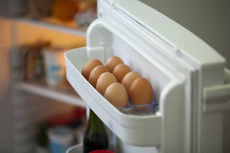 搶到雞蛋也要懂保存啊！放冰箱門竟然大錯特錯，專家揭正確保存方法
