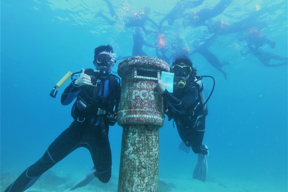 潛入海底！全台５大特色海底美景：海馬深海郵筒、巨型沉船、與超萌海龜共游