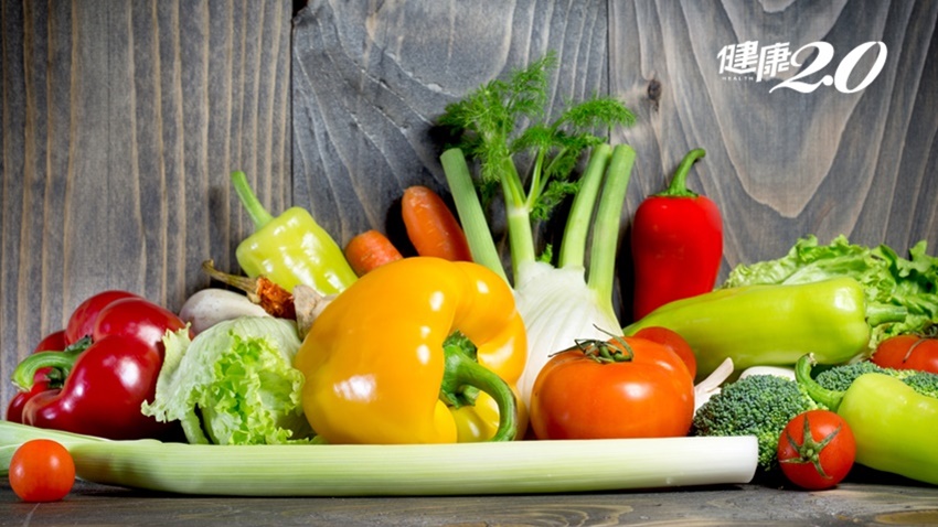 網傳生吃蔬果營養價值較高？食藥署：生吃「這類蔬菜」容易消化不良