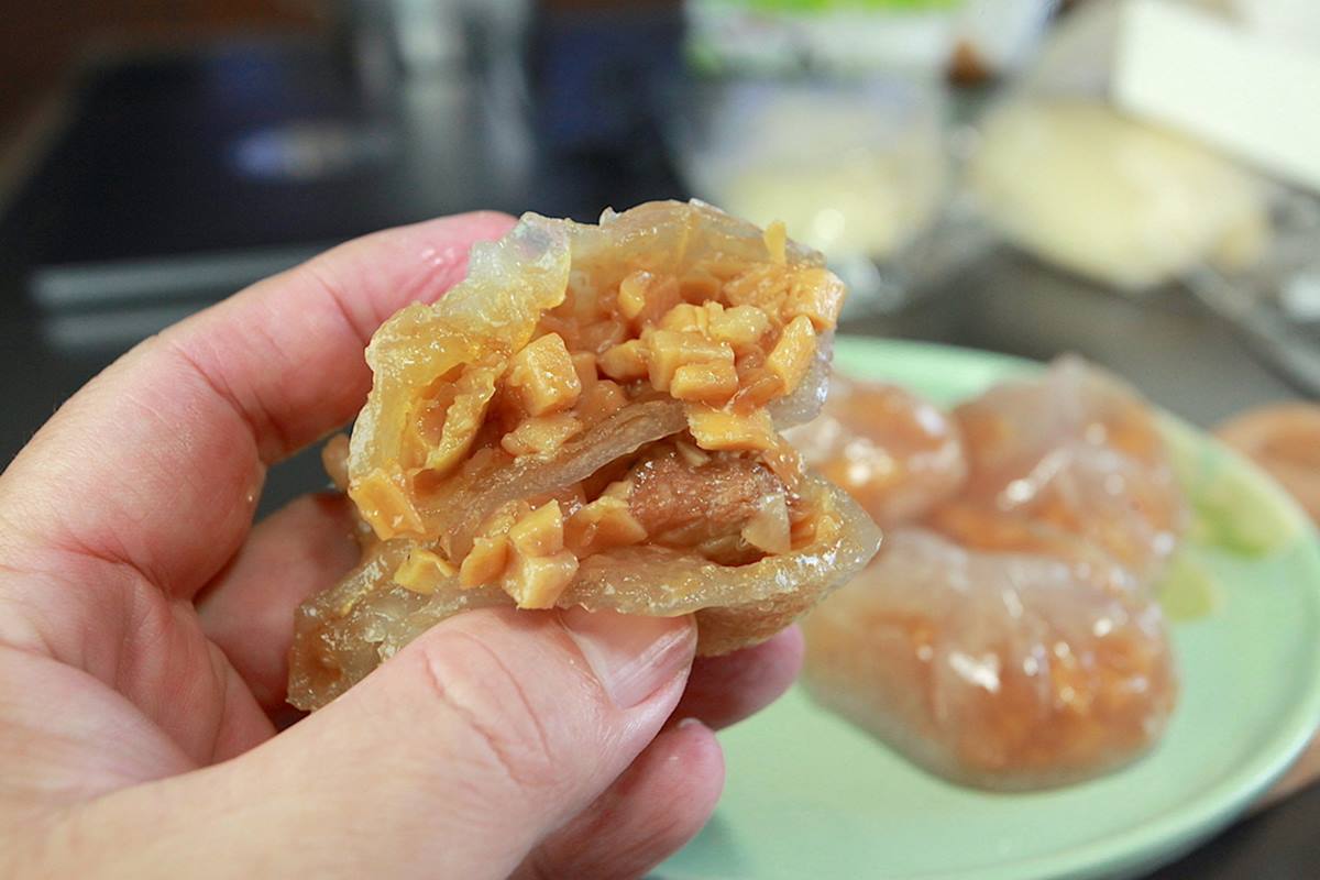 從清朝紅到現在！台南「百年水晶餃」皮Q個頭大，包滿滿內餡鹹香唰嘴