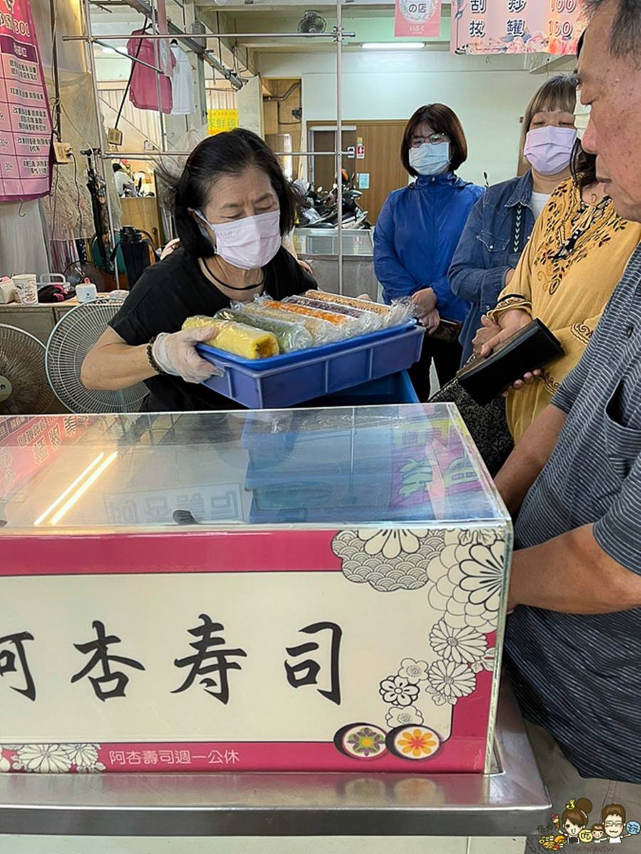 想吃要預訂！「爆量花壽司」隱身陽明市場內，芋頭搭鹹蛋黃入口就爆餡