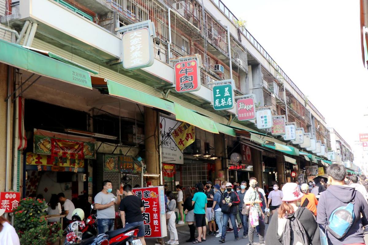 沒人帶路找不到！「老香港風密室」隱身台南市場２樓，復古場景超好拍