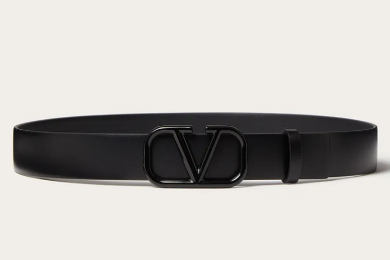 ▲Valentino VLOGO SIGNATURE BELT IN SHINY CALFSKIN，NT.19,000