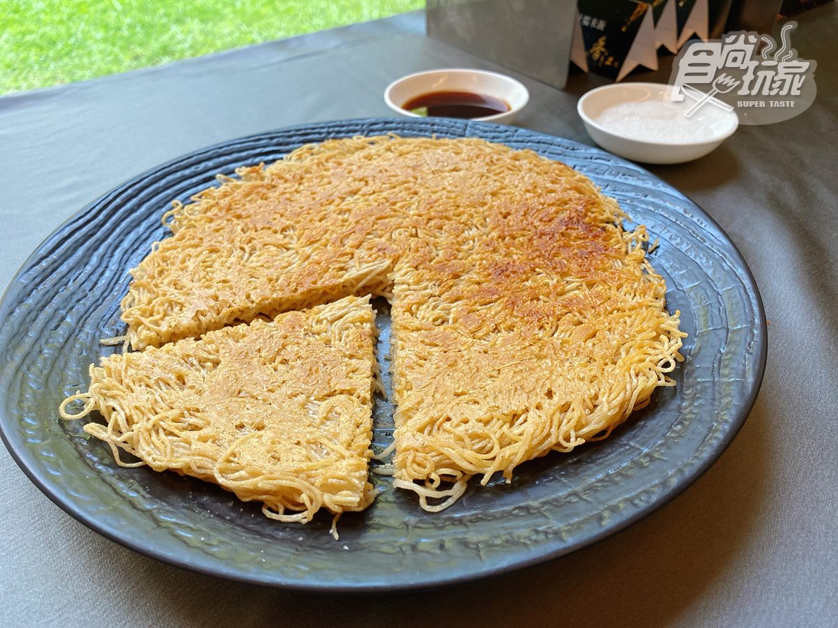 下一個米其林！超狂「麵條披薩」這裡吃，還有完勝速食店「牽絲海鮮版」蛋塔