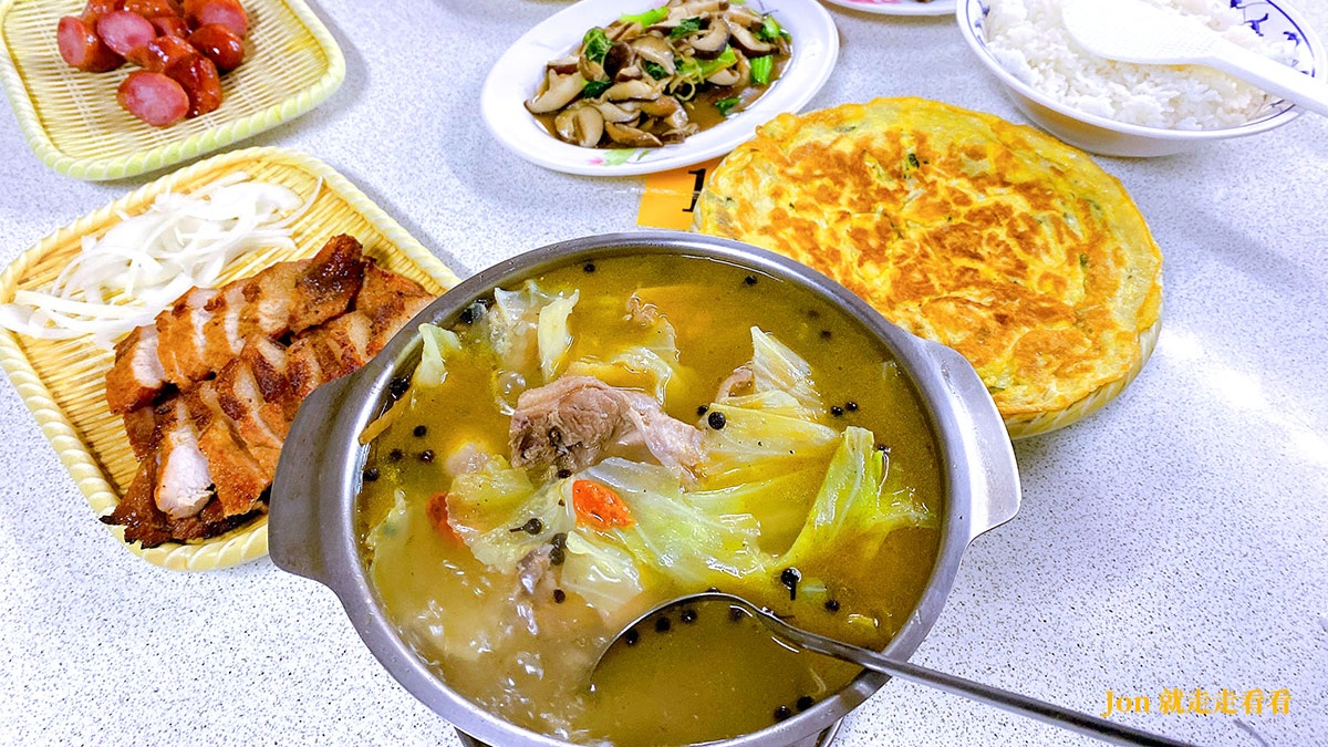 清境必訪原民料理！「馬告土雞鍋」選用在地食材，銷魂山豬肉搭洋蔥更爽口