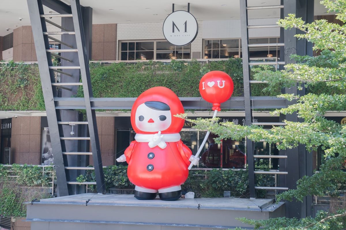 【新開店】全台首家POP MART實體店！必拍巨型Molly公仔、２層樓高PUCKY氣球