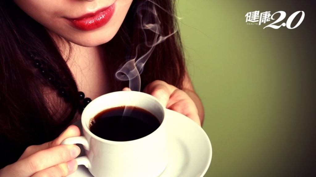 過度依賴「咖啡」恐自律神經失調！營養師勸戒「3食物」比喝咖啡還提神