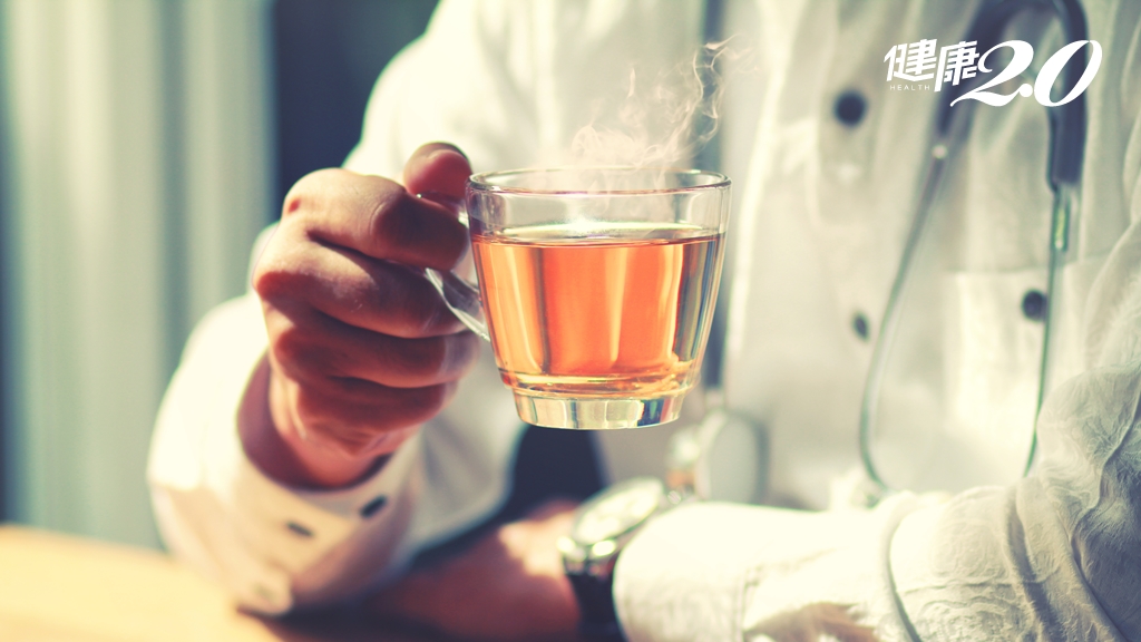 不只喝咖啡可以護肝 喝茶也可以！研究顯示：避免肝纖維化可以喝這3種茶