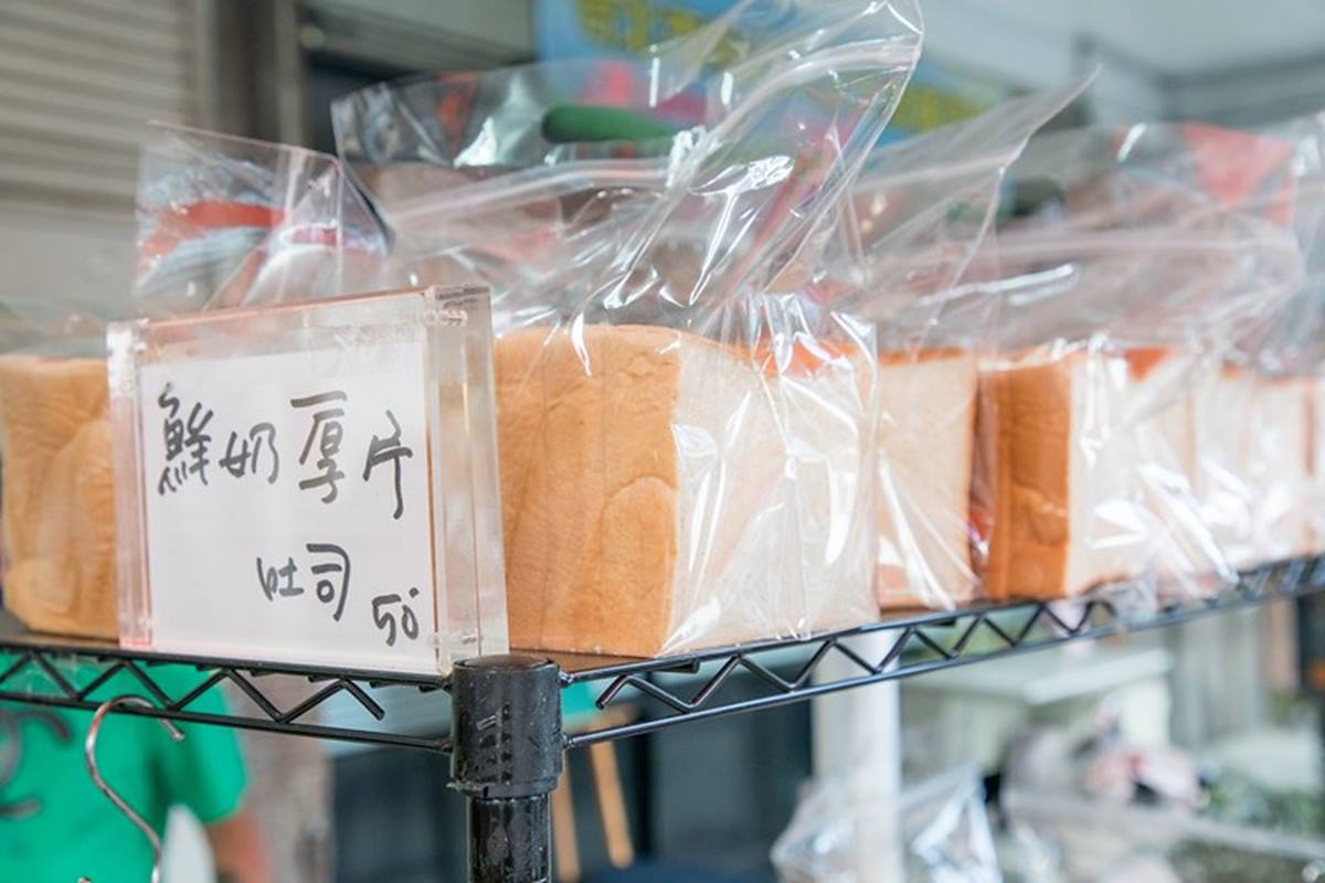 賣10元NG麵包暴紅？台北「無名麵包工廠」每到下午排爆，必搶現炸脆皮甜甜圈