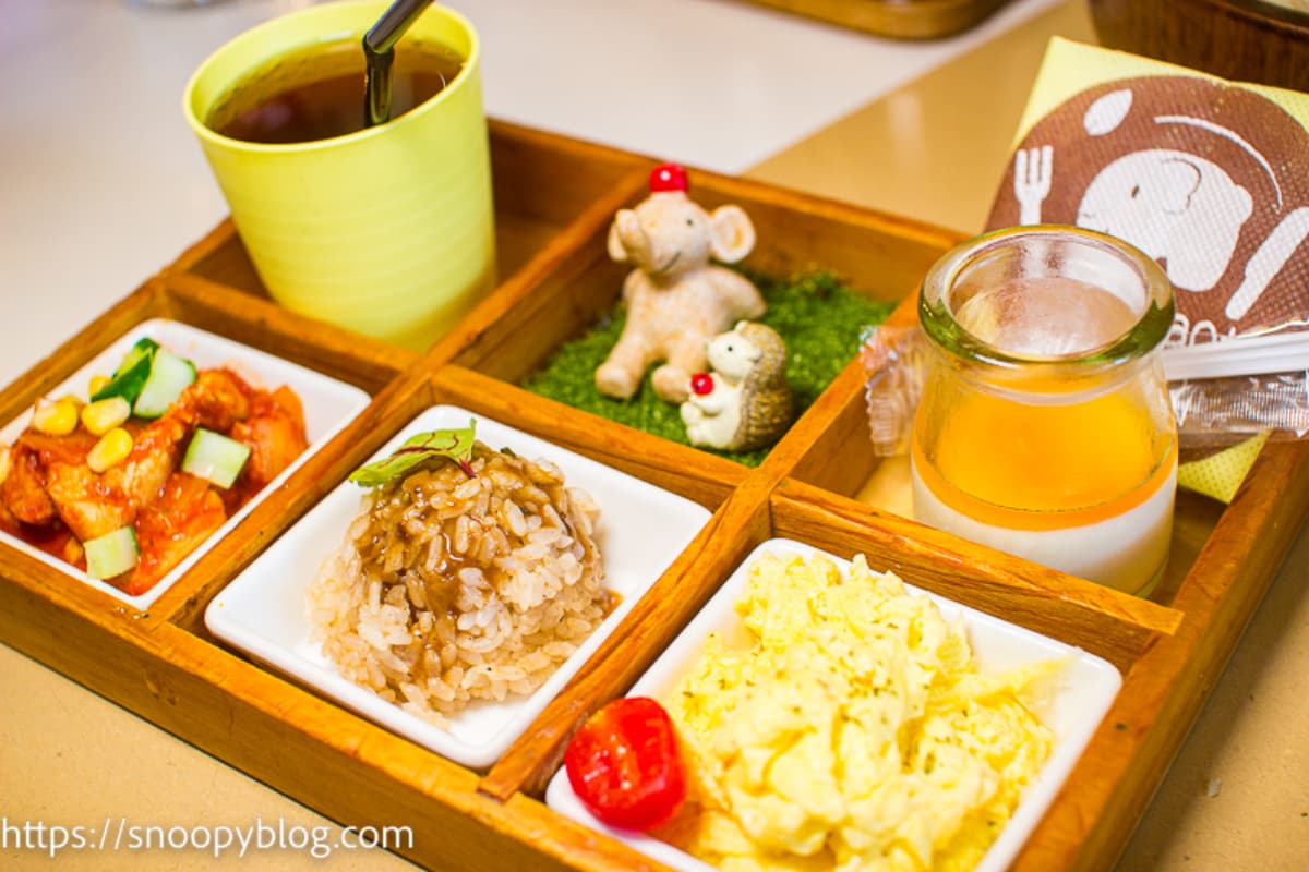 生日送小象鬆餅！台北「親子餐廳」必點六宮格兒童餐，吃飽再玩戶外遊樂區