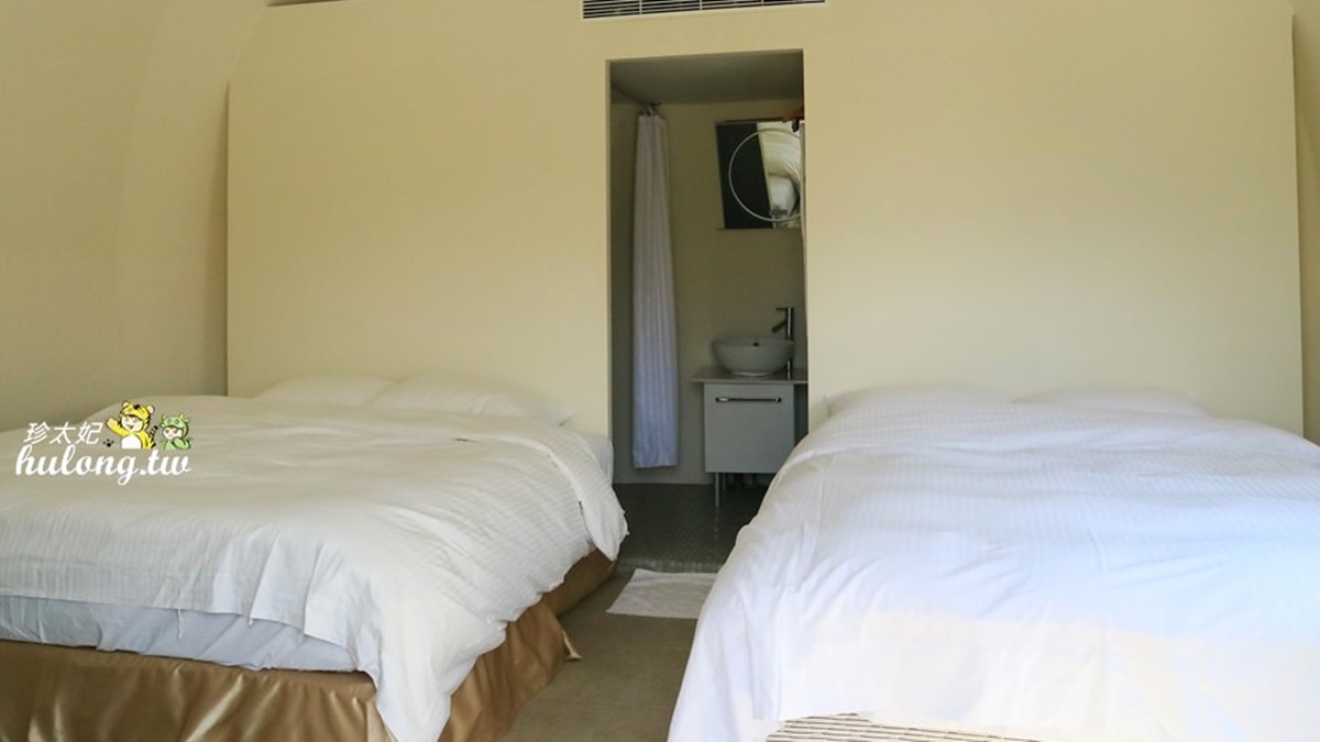 VIP豪華４人帳有２張雙人床，柔硬適中。（圖片來源：珍太妃旅遊親子生活）