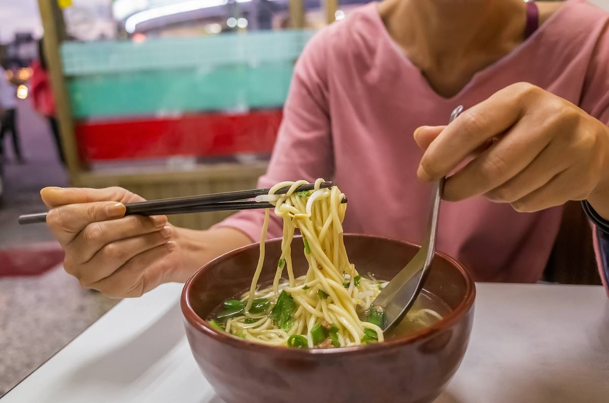 喝珍奶不踩雷！外食族不懂虧大，麵店「這情況」別去、珍珠「長這樣」先別點