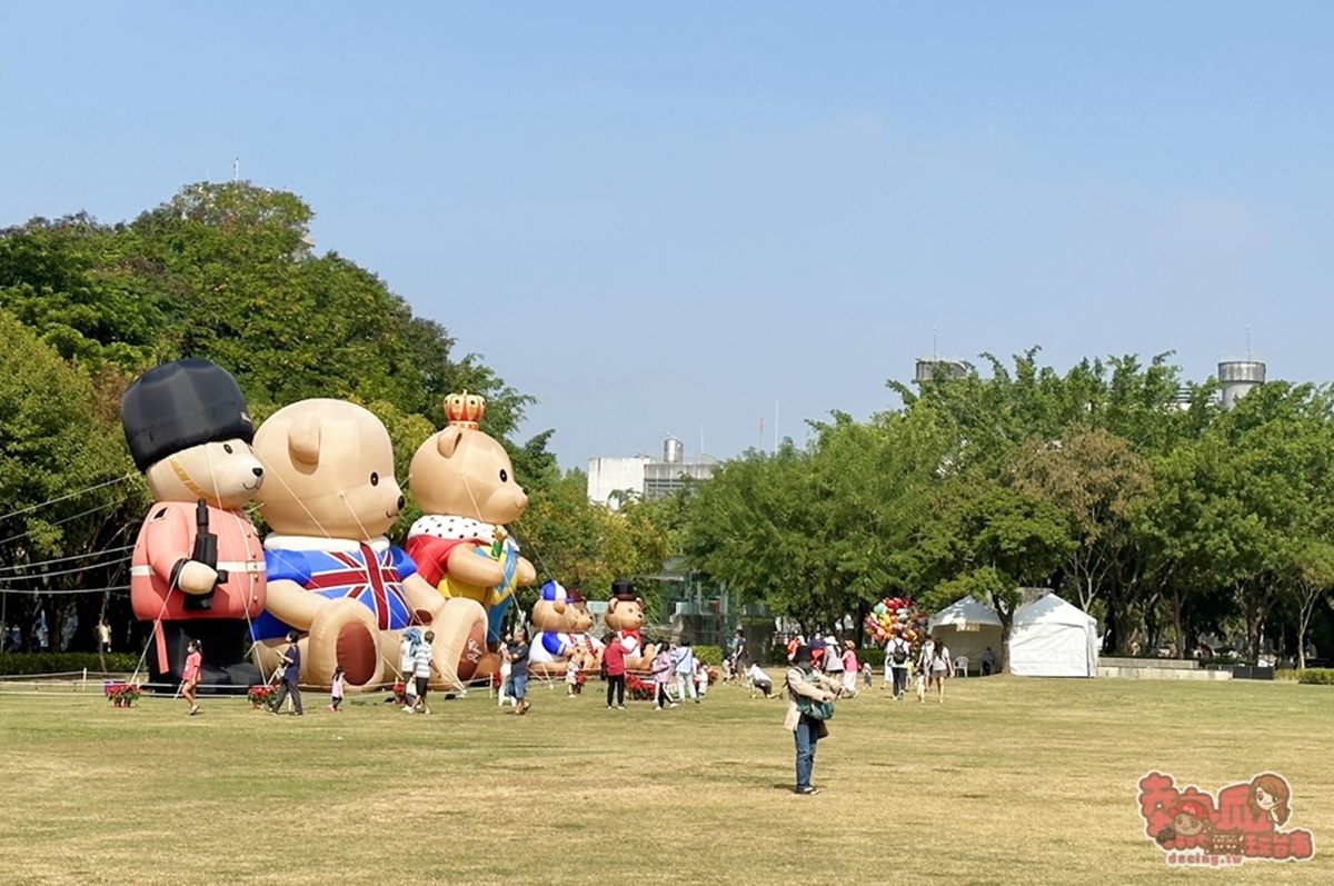 10米高巨萌泰迪熊在台南！「熊熊快閃特展」療癒登場，臉書分享抽泰迪熊娃娃