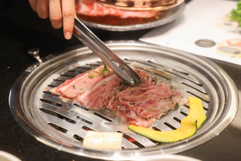 韓國廚神白種元「本家BORNGA」登台：正宗韓式燒肉，開幕現送2盤肉！