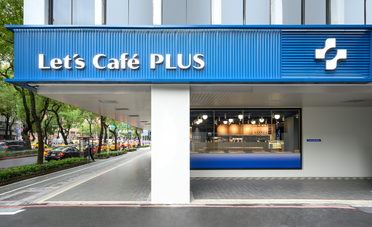 全家首開咖啡廳！「Let’s Café PLUS」早上７點半就開，25款飲品、法朋蛋糕必點