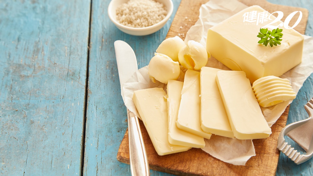 「奶油」怎麼選最健康？營養師發話：從「脂肪酸種類」來看最準