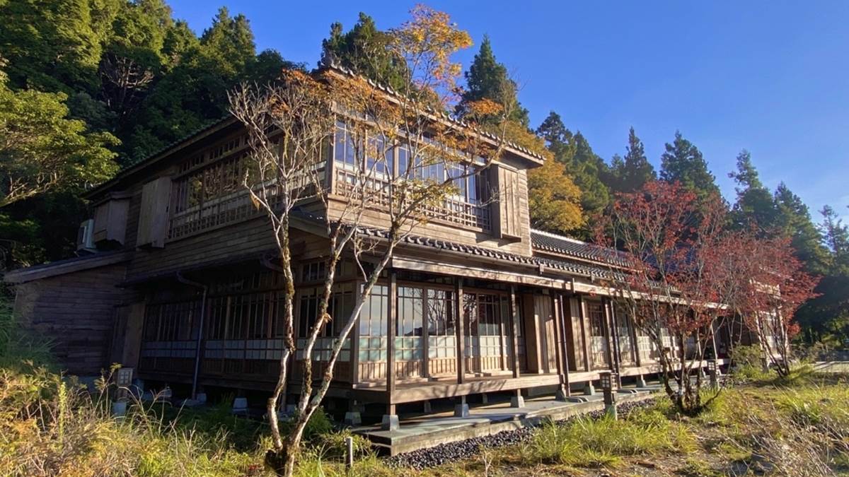 「原太平山俱樂部」建於1937年，是２層樓檜木建築。（圖片來源：太平山國家森林遊樂區）