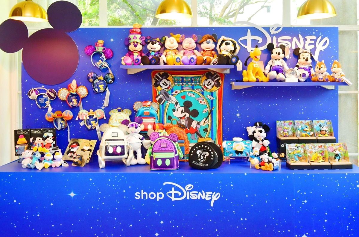 迪士尼台灣「shopDisney」免代購買爆！全新草莓香熊抱哥、100週年商品上架