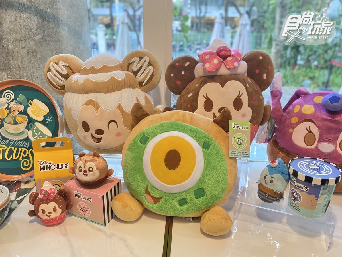 迪士尼台灣「shopDisney」免代購買爆！全新草莓香熊抱哥、100週年商品上架