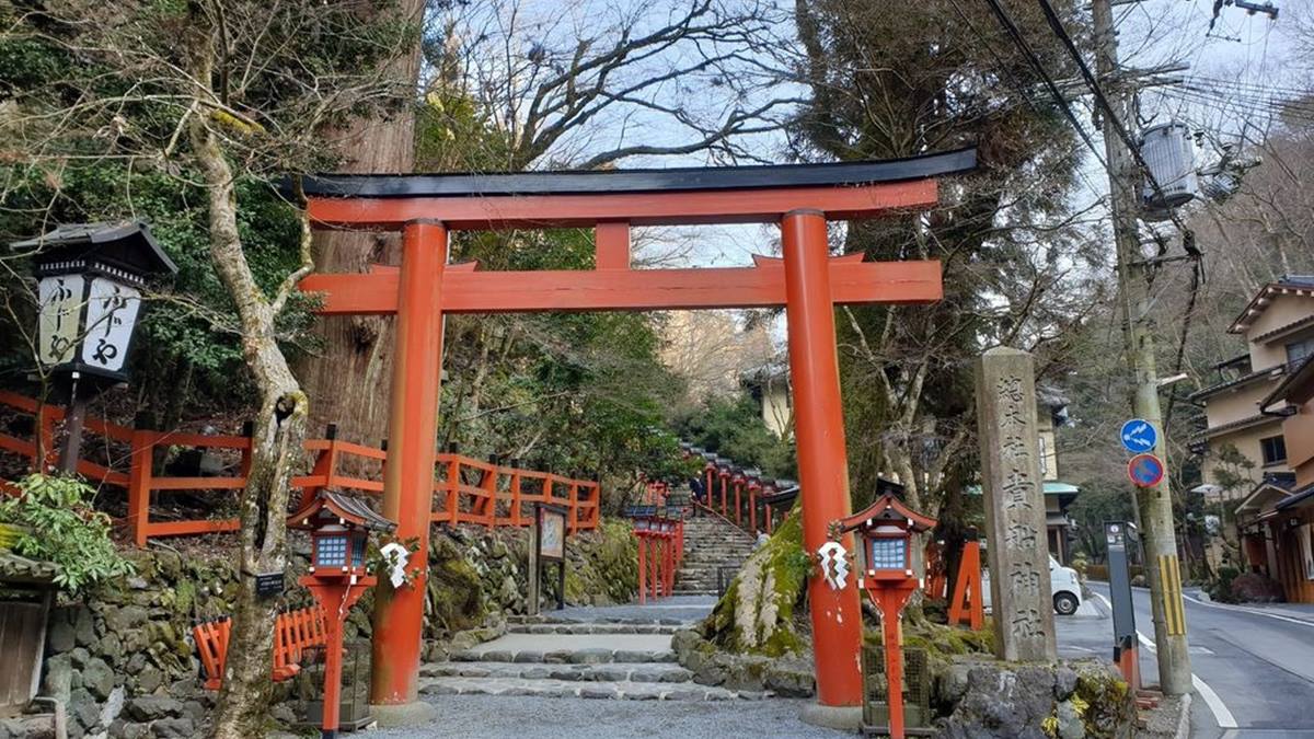 神社位於京都的北邊，每個季節都有不同的風貌。（圖片來源：狐狸金的日常）
