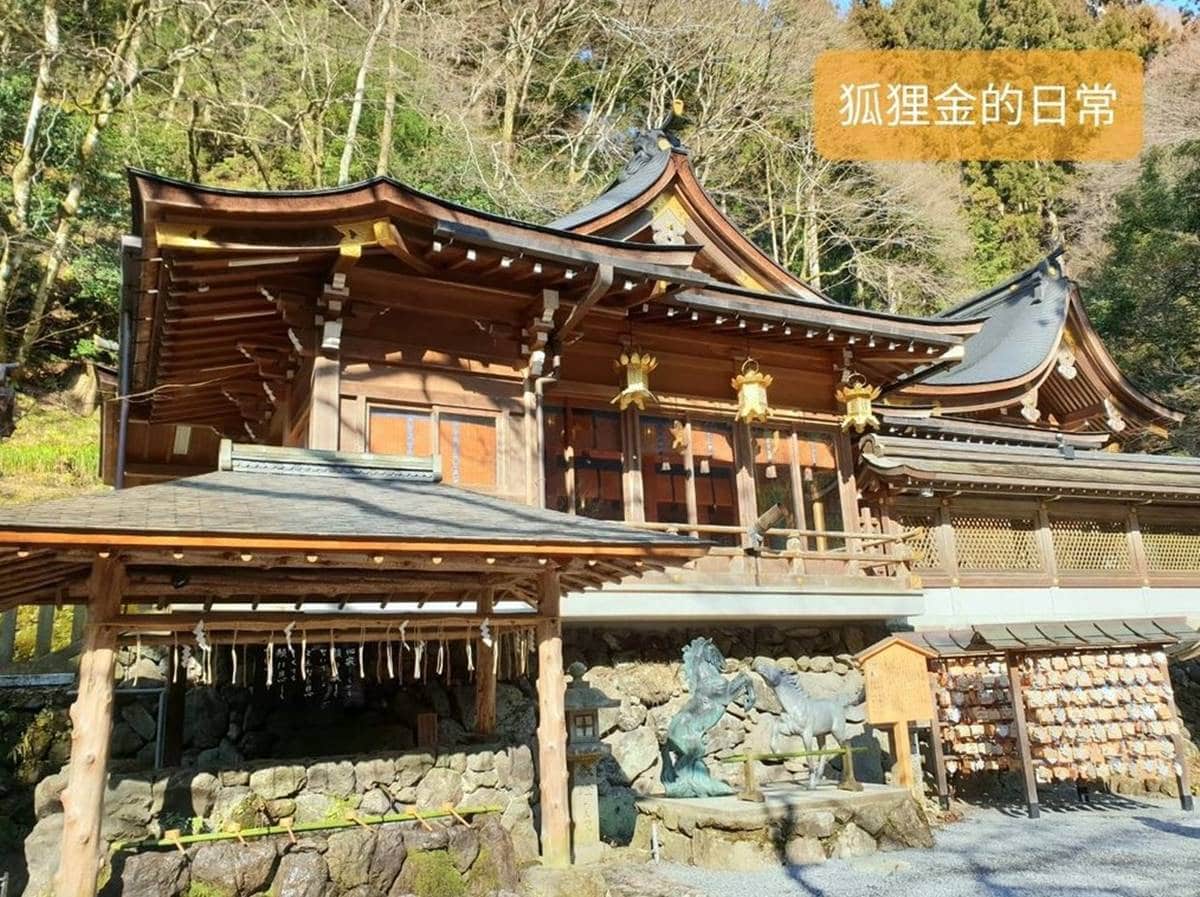 拜訪「繪馬」發源地！日本貴船神社專求戀愛良緣，再體驗超神祕「水占卜」
