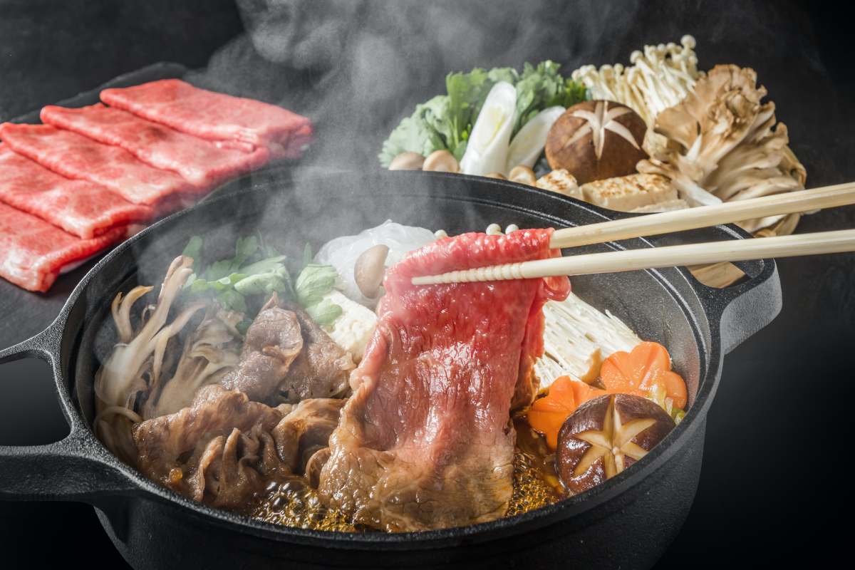 鍋控必收！飛日本必吃５款特色涮涮鍋：牛奶鍋始祖、豪華海鮮堆成山