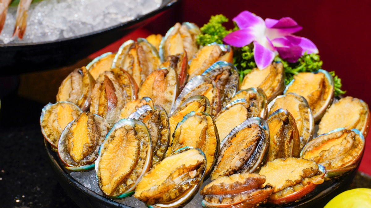吃爆３月！17家美食優惠：王品頂級龍蝦免費吃、100道日料吃到飽、壽星吃鍋５折
