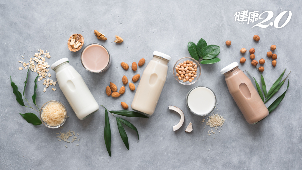 植物奶不只燕麥奶！這兩種奶含鈣量竟媲美牛奶？營養師揭喝「這種奶」最健康