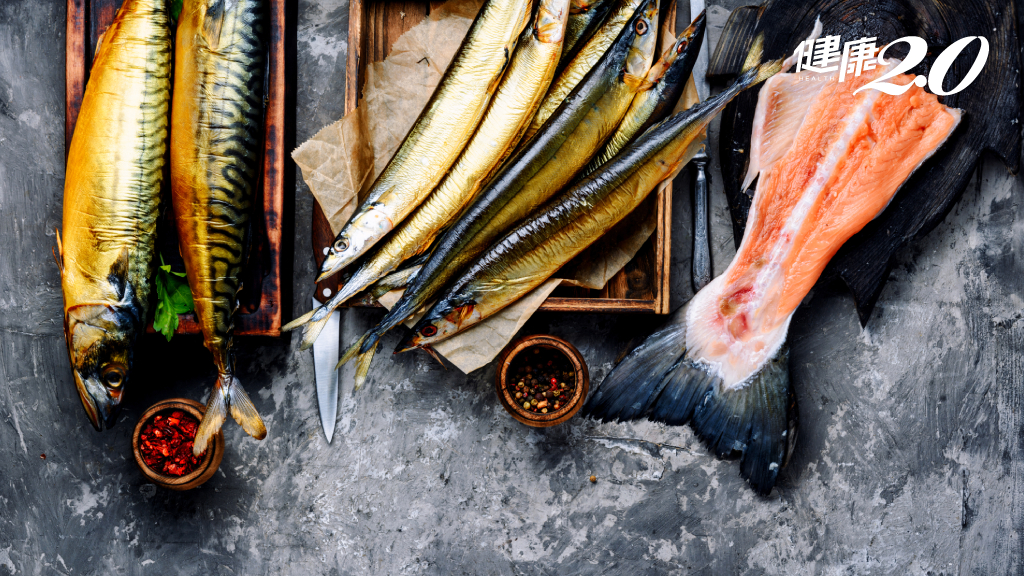 不只鯖魚、鮭魚！營養師揭15種魚DHA、EPA也很高 怎麼吃最好？這類魚小心別多吃