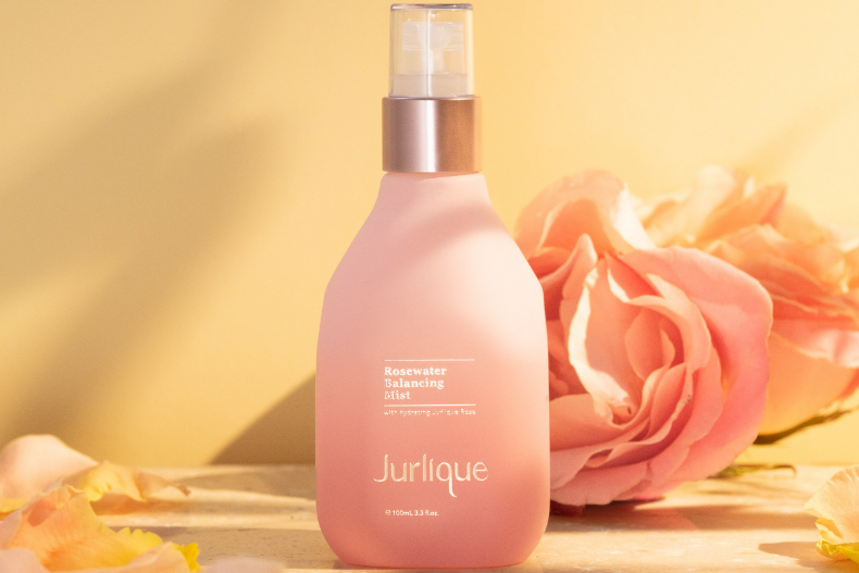 換季必備最舒心的保養！Jurlique茱莉蔻「快充小花瓶」經典活膚露5種用法