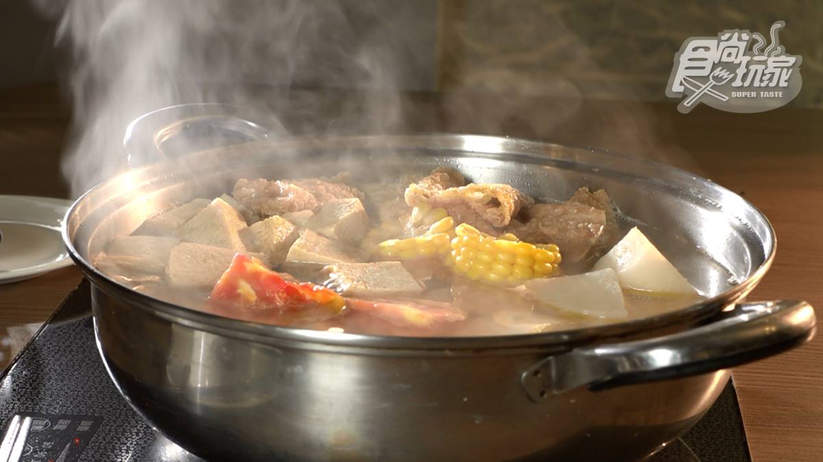 店家採用將日本涮涮鍋結合台灣溫體牛的新吃法。