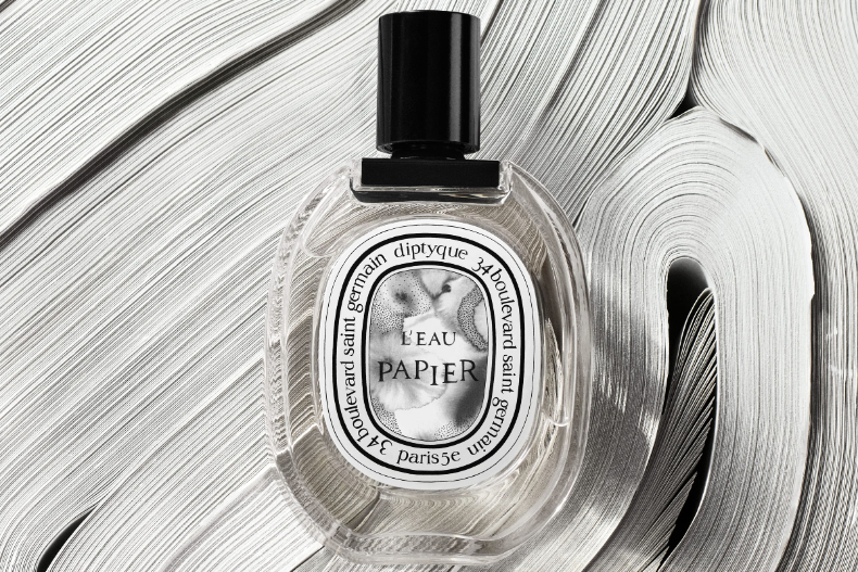 全球香迷暴動！Diptyque新款創作「紙染之水淡香水」，揉合米香與白麝香的獨特氣息
