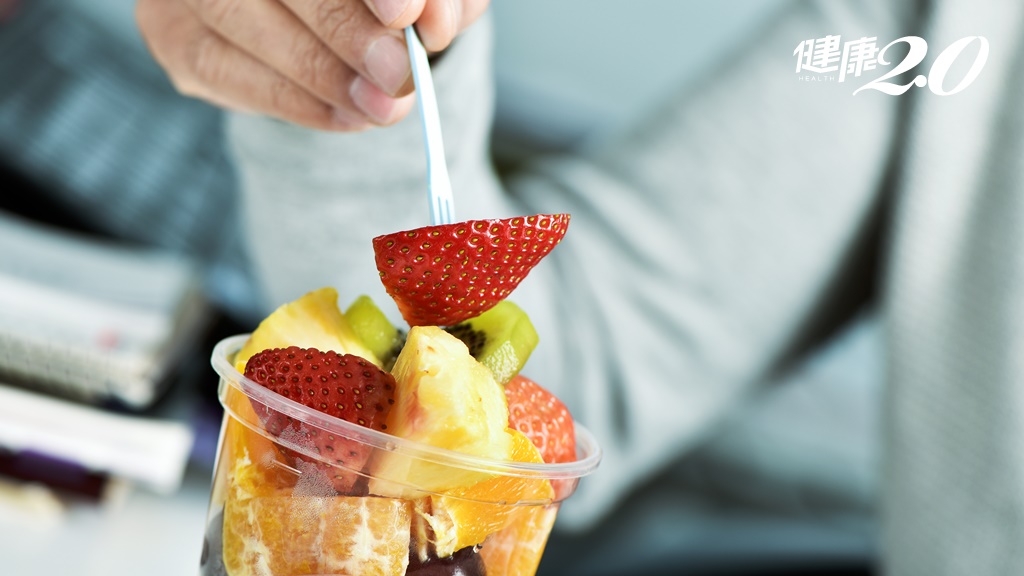營養師建議每次吃水果不要超過「這分量」！一次搞懂春季水果的完美吃法
