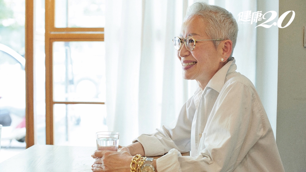 70歲韓國潮嬤天天出門、隨時打扮好！她分享人生態度「只做想做的事、開心過生活」
