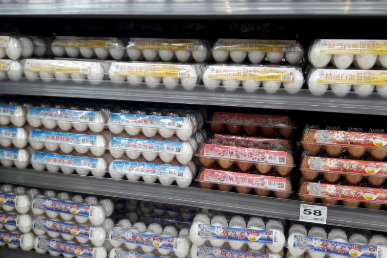 「進口蛋」今起上架，全聯、家樂福販售地區一次看！這天開始全台買得到平價雞蛋