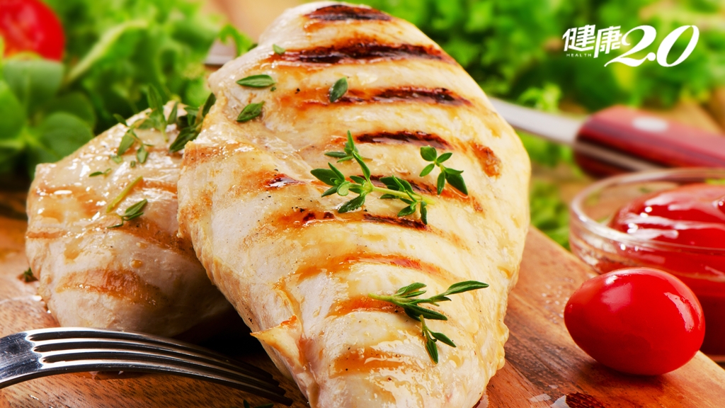 吃雞胸肉減重、防肌少、降膽固醇！營養師曝這時間吃雞胸肉 增肌減脂效果最佳