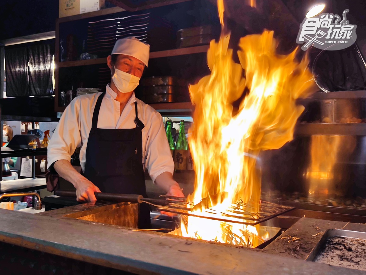 高知炙燒鰹魚是一大特色，廚師會加入稻草以大火燒炙，衝擊感十足。