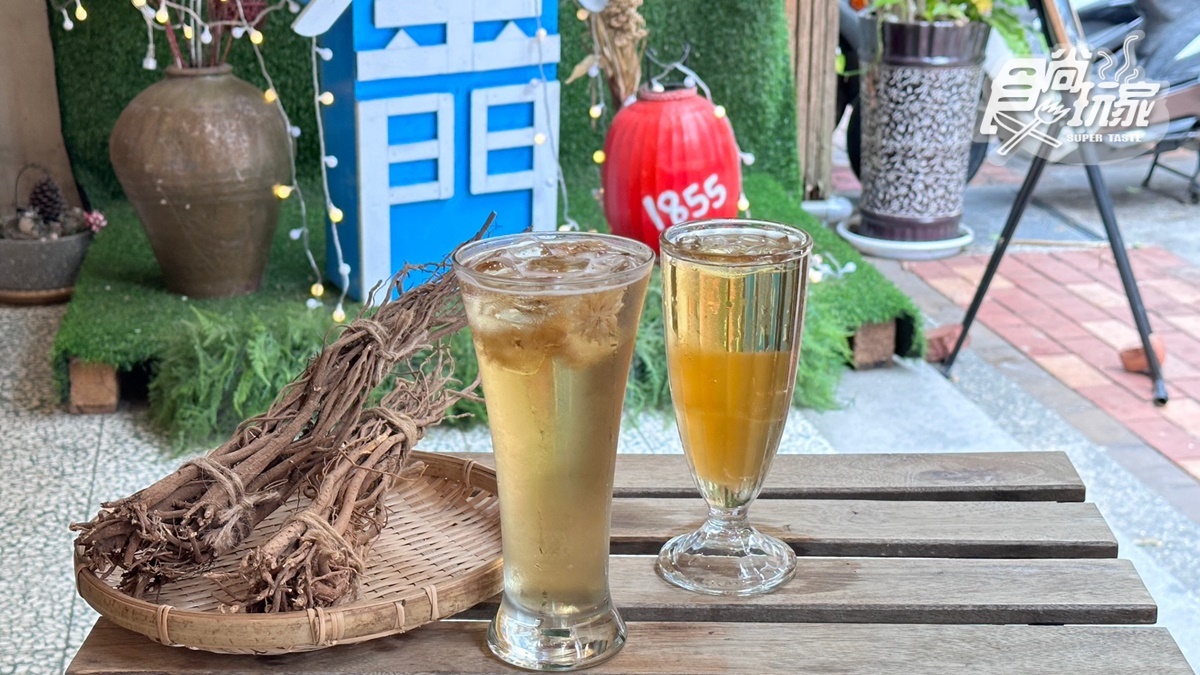 店家飲料加入金門特產「一條根」，是金門限定的特色飲品。