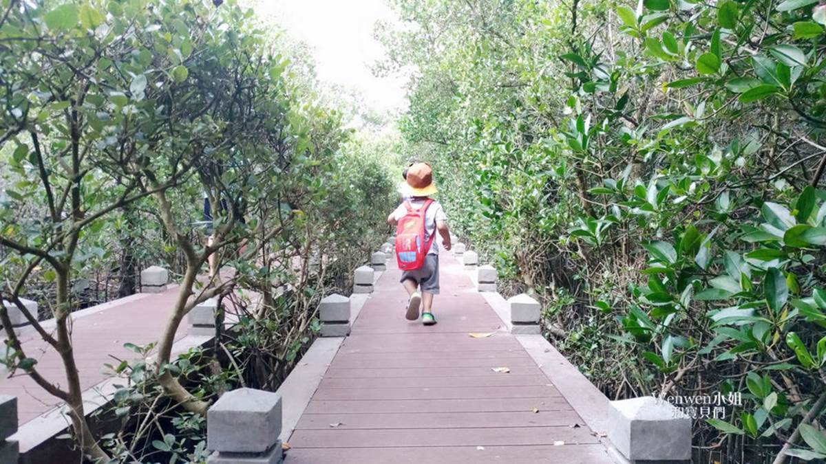 雙春濱海遊憩區的木棧道很適合親子共遊。（圖片來源：Wenwen小姐和寶貝們）