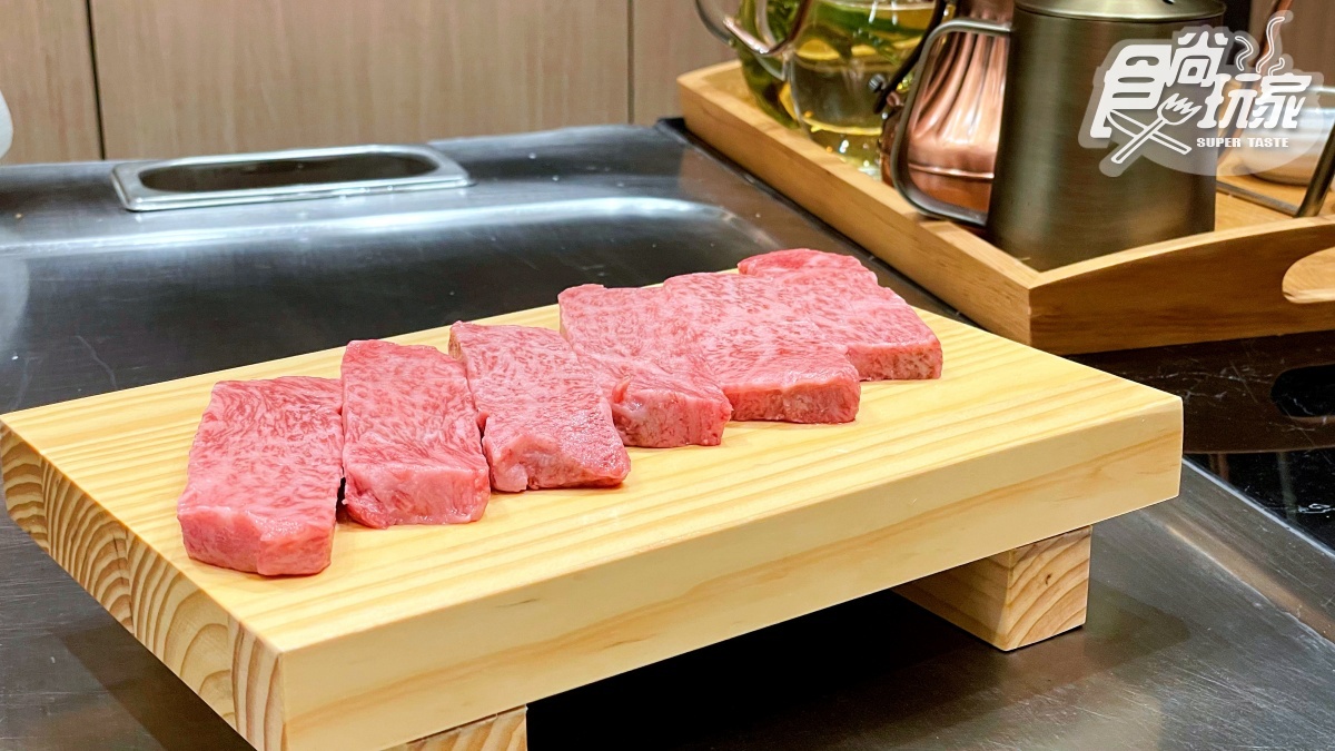 爆吃15道料理！「Google4.8星鐵板燒」嗑A5和牛＋龍蝦三味，再送蒲燒鰻玉子燒