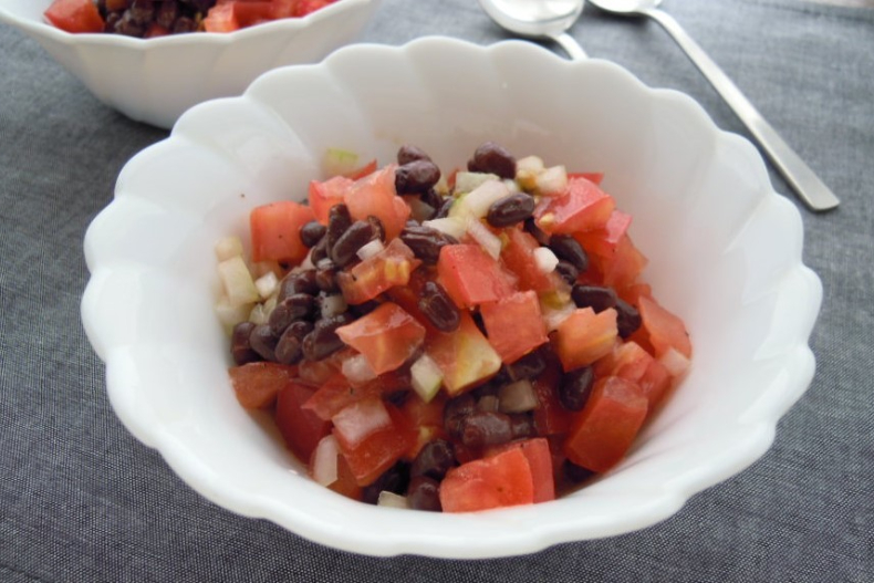 小肥肚消失了！驚人的「紅豆」瘦身沙拉食譜，營養、消暑又超通便