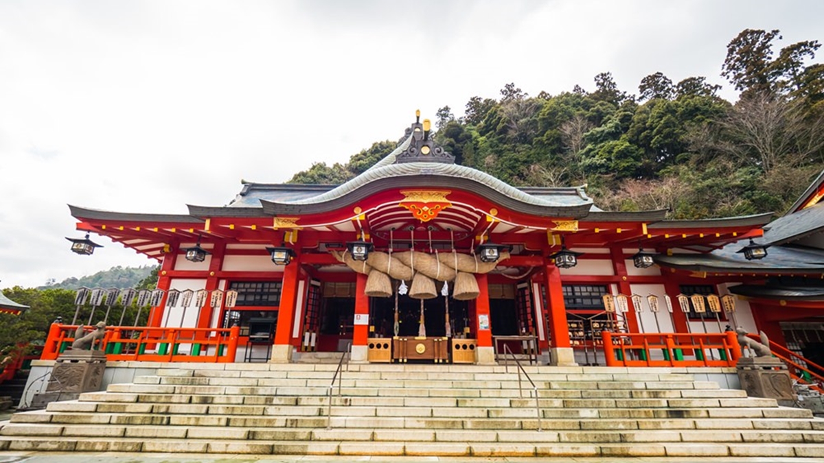 「太鼓谷稻成神社」位在島根縣的津和野，是山陰地區最大的稻荷神社。（圖片來源：小佳的幻想世界）