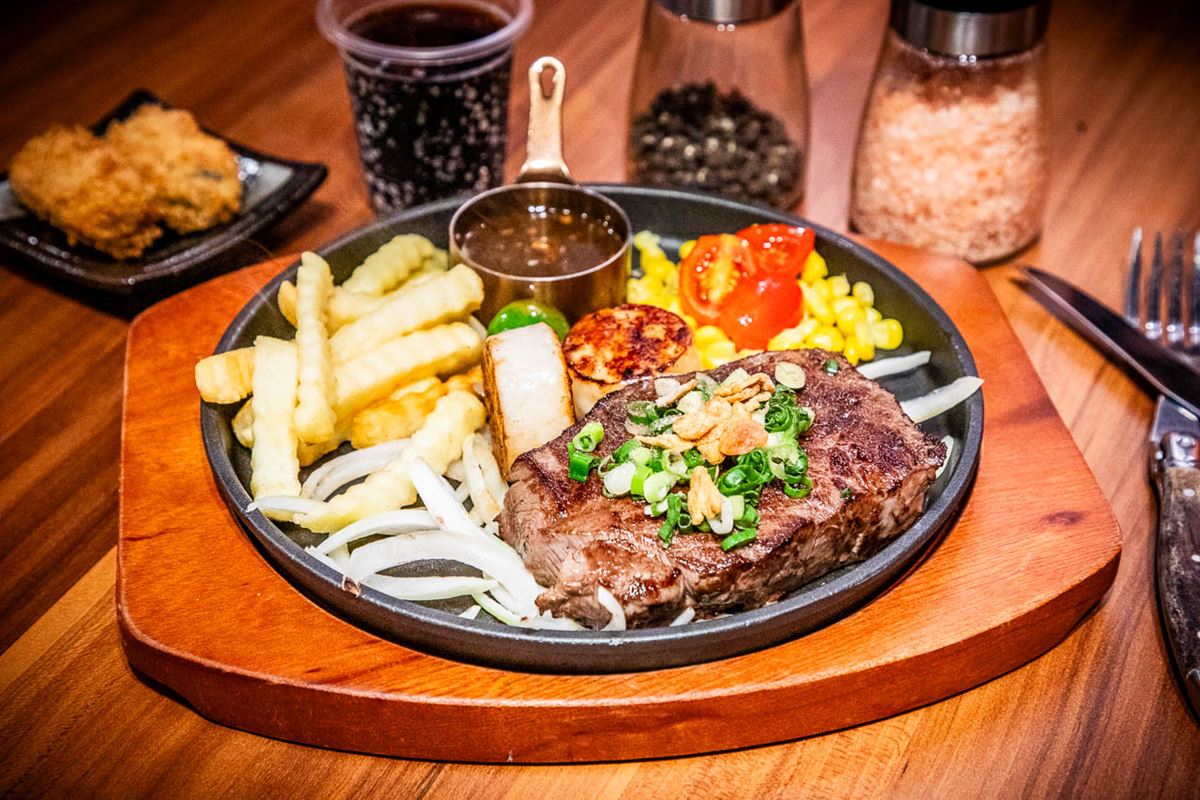 桃園高CP值牛排!220元起自助吧牛筋湯、牛滷飯、冰品吃到飽,壽星享85折優惠 桃園高CP值牛排!220元起自助吧牛筋湯、牛滷飯、冰品吃到飽,壽星享85折優惠