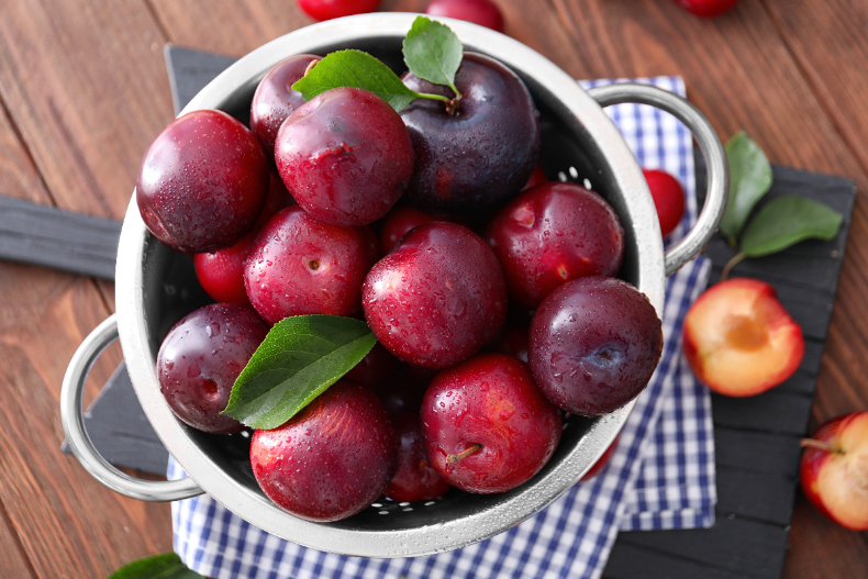 夏日減肥藏大學問！營養師盤點8款「低卡水果」：只要吃對水果就能讓瘦身事半功倍