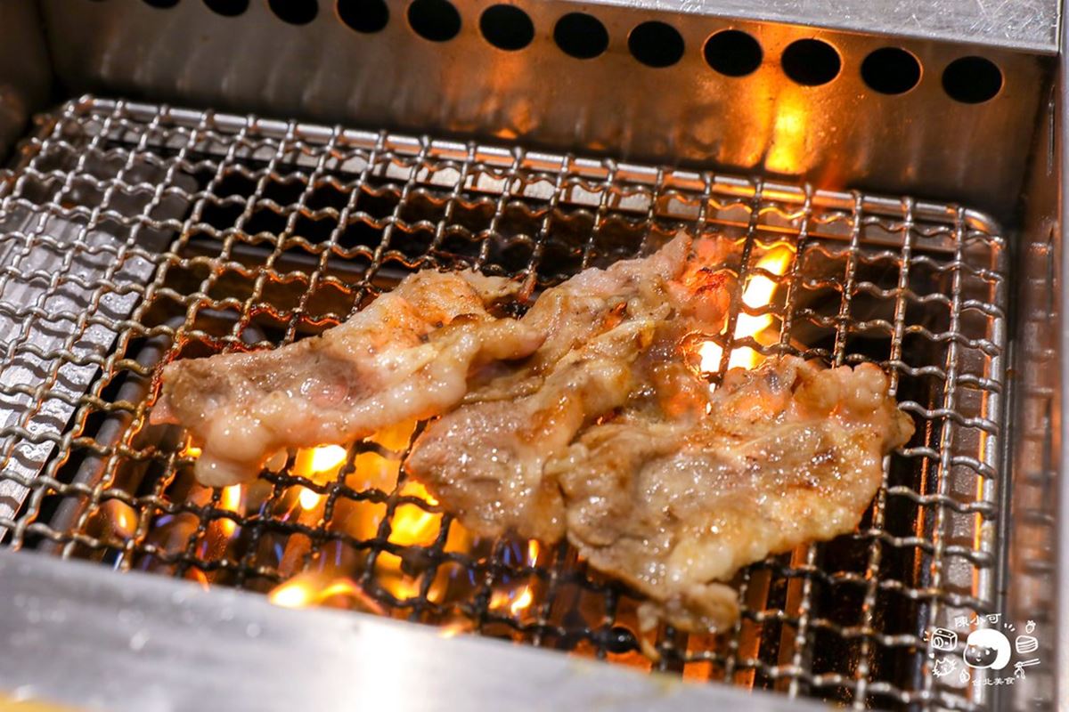 １人也能爽嗑烤肉！台北「平價燒肉」238元吃４種肉，超高CP值小資族必收