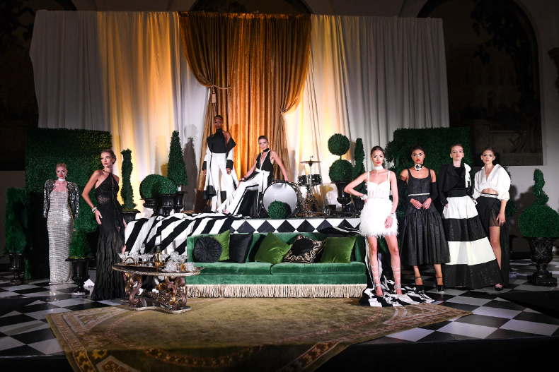 alice ＋ olivia 發表2024春夏系列《黑白舞會》！優雅盛裝，盡現藝術風華與女性魅力