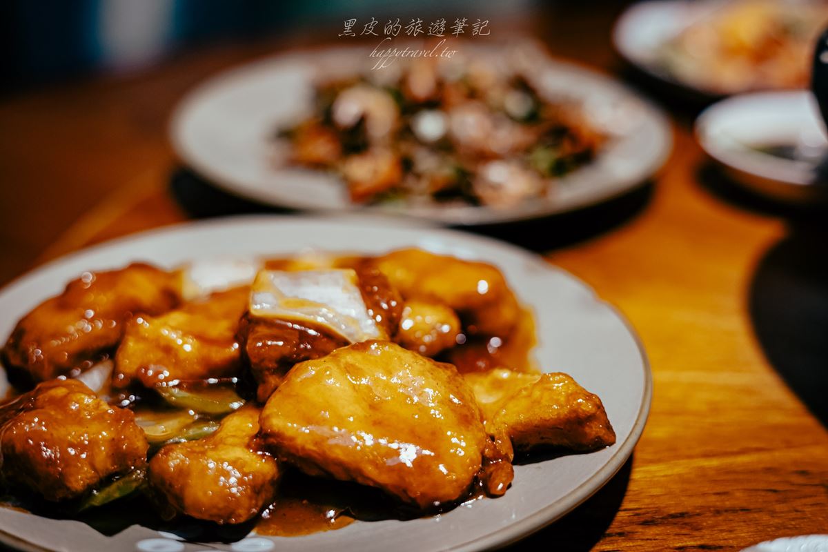 豬油拌飯吃到飽！龍潭「百年三合院」藏絕版客家菜，必點黃金土雞、客家三寶