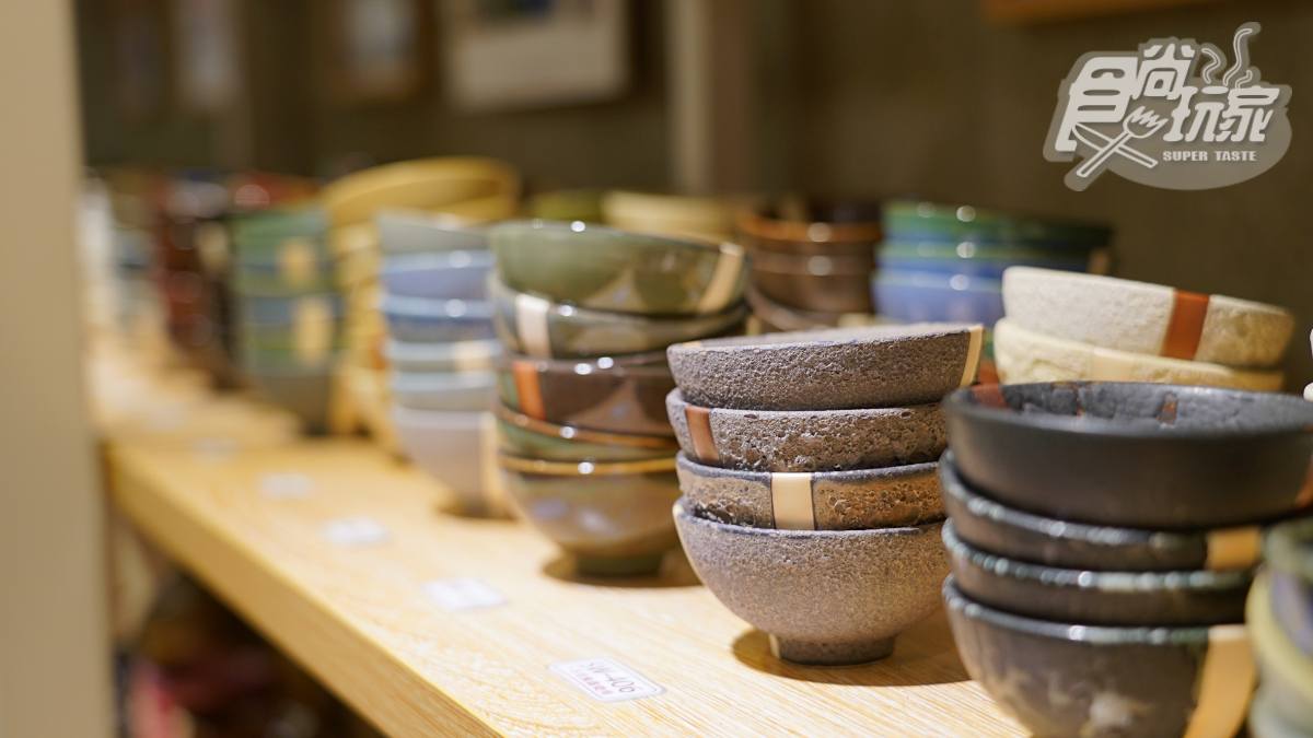「釉藥堂」有販售各種陶藝工具、釉藥等商品，相當齊全。